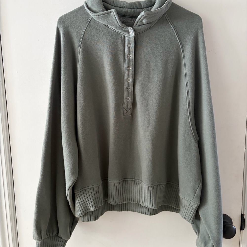 Green Sweatshirt